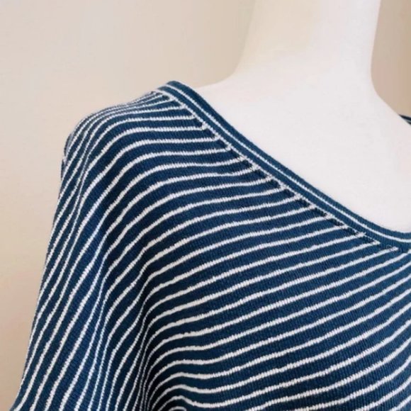 ✨ Madewell Navy Wild Ginger Striped Sweatshirt Bubble Sleeve Size Medium - Picture 6 of 6